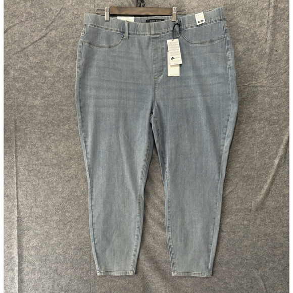 Judy Blue Skinny Fit Pull On Jeans Sz 24W Blue Light Wash Stretch Mid Rise NWT - Picture 1 of 11